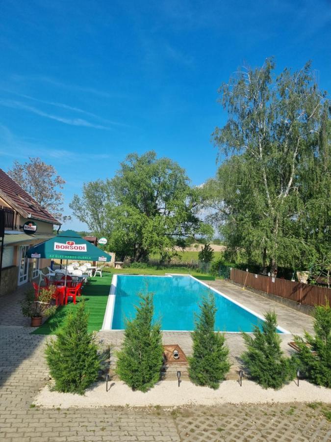 Beach Taban Vendeghaz Balatonlelle Bagian luar foto